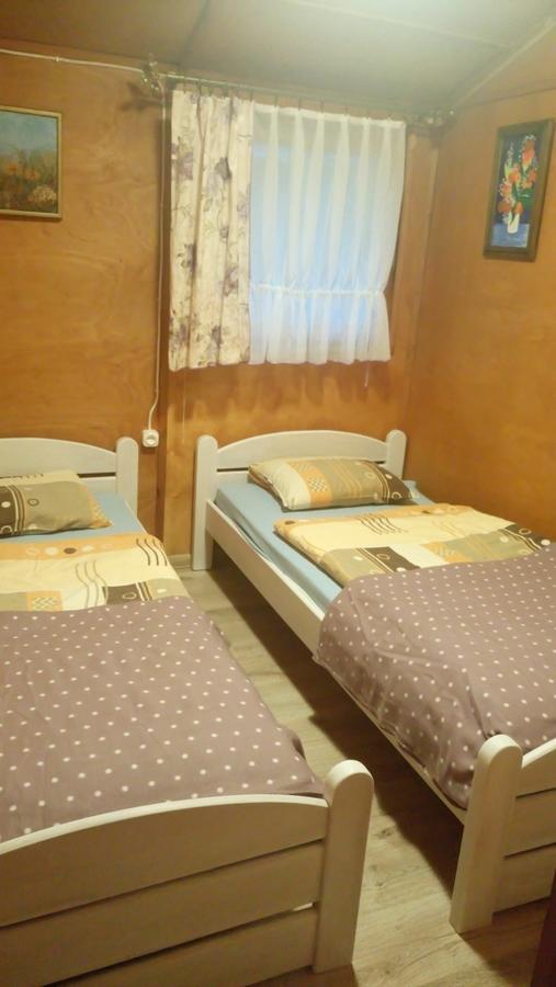 Villa Domki Letniskowe W Wapnicy à Lubin  Extérieur photo